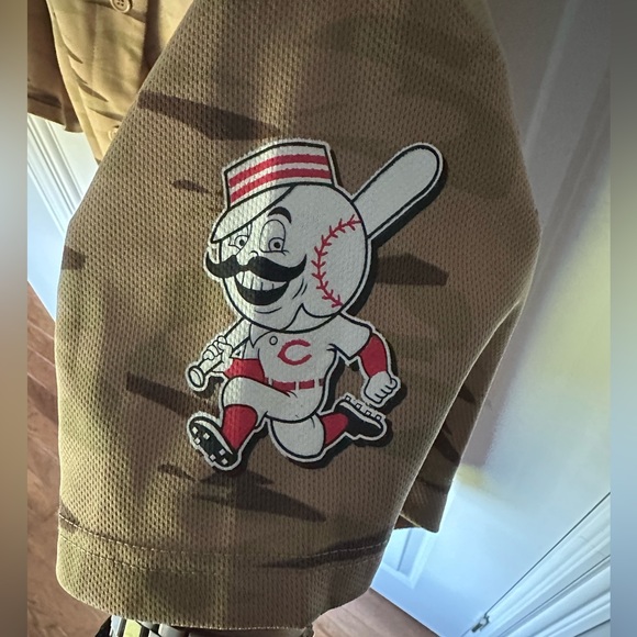 Ken Griffey jr jersey - Picture 3 of 6